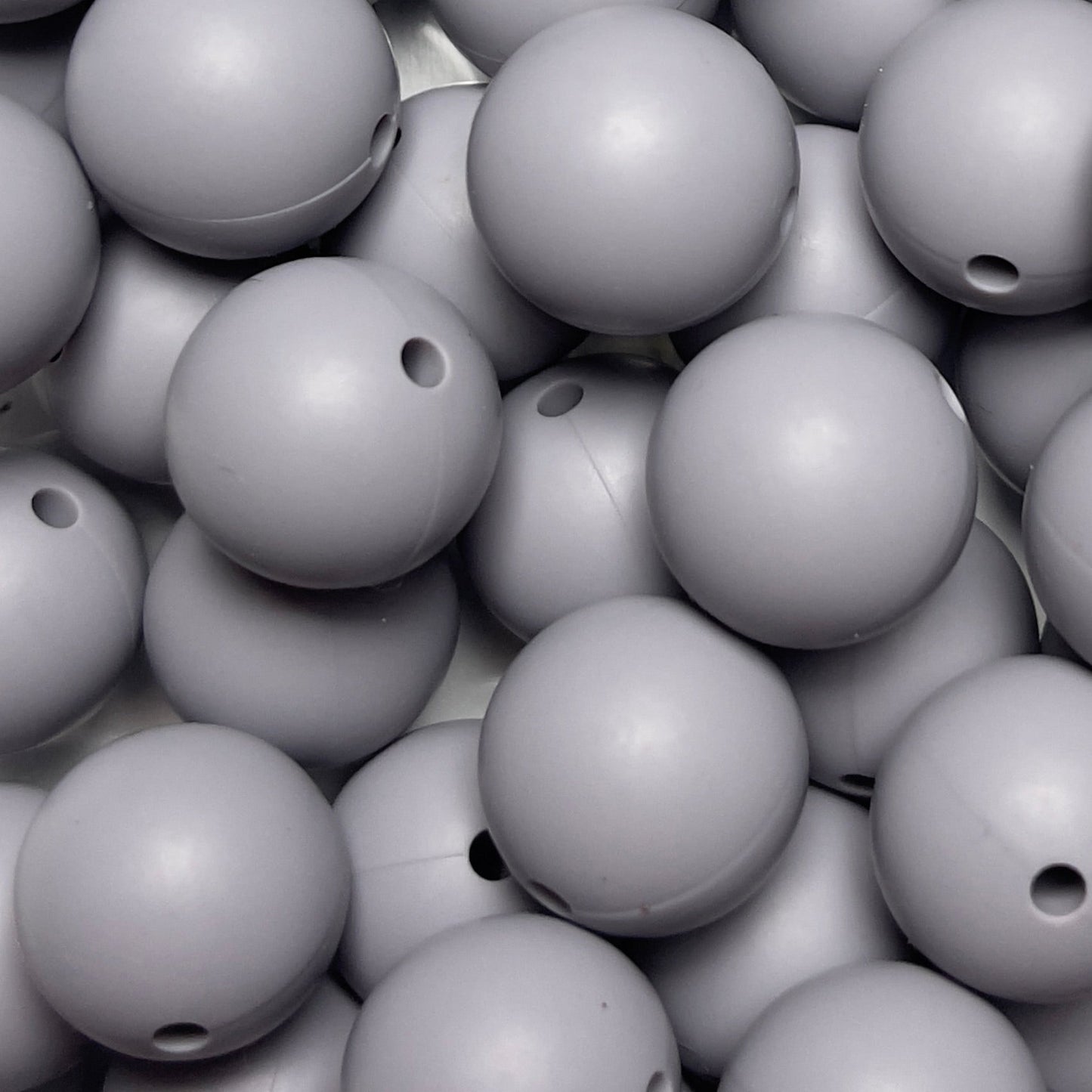 Affordable wholesale silicone beads for crafts