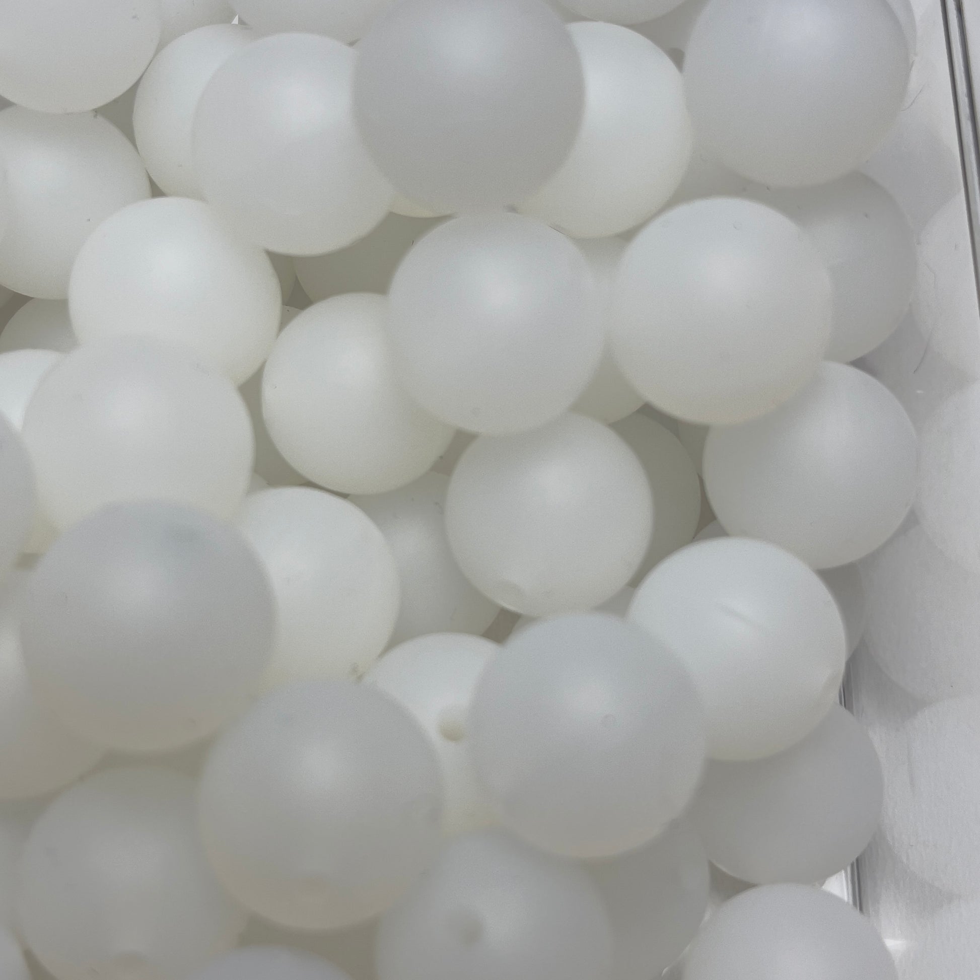 15mm round silicone beads