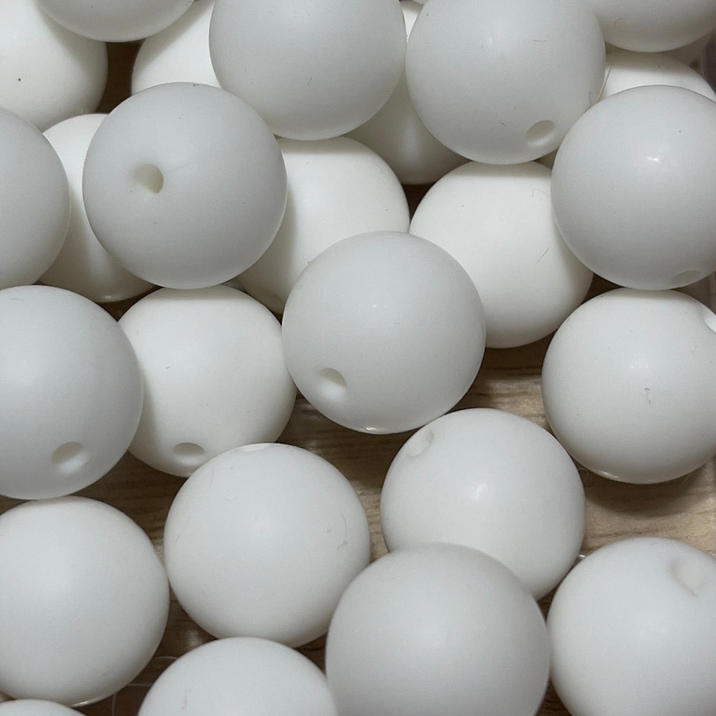 15mm silicone beads for fashion accessories