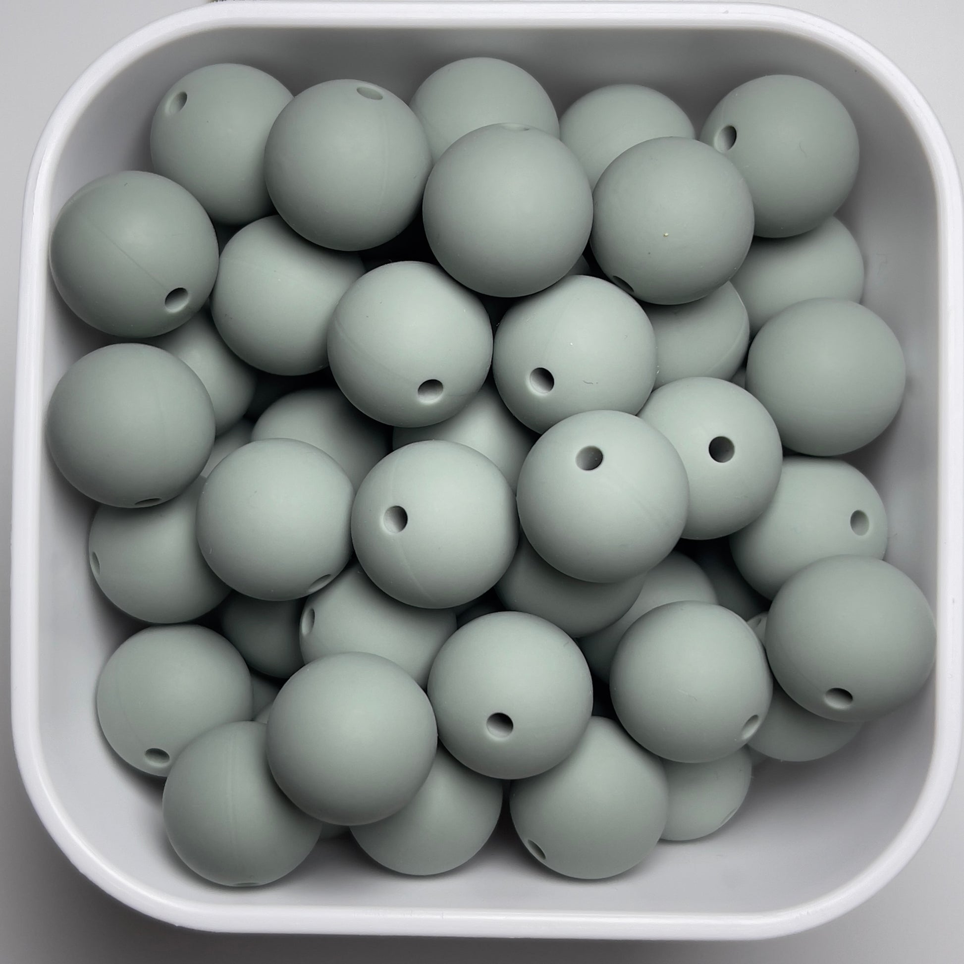 Small silicone beads for necklaces