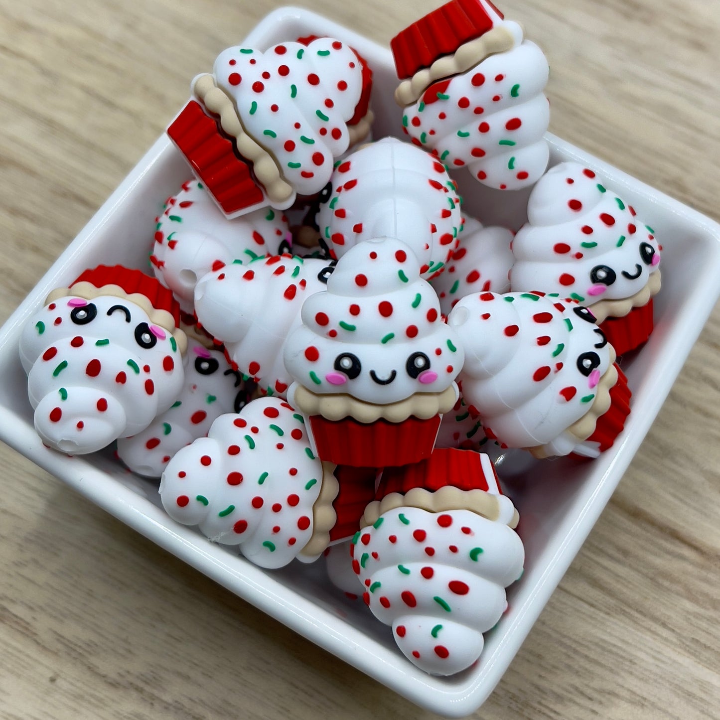 Holiday Cupcake| Silicone Focal Beads