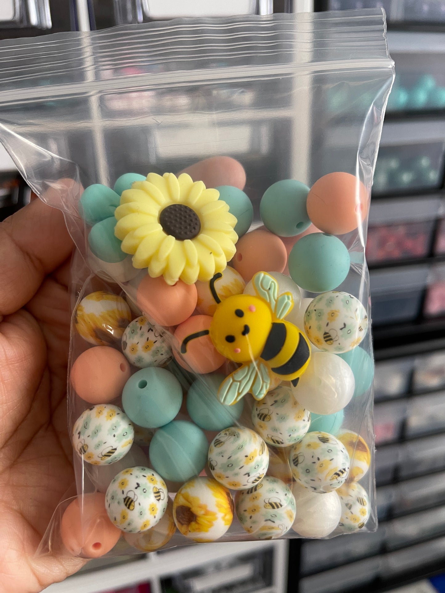 Buzzin' Sunshine Mix| 50ct Bead Mix