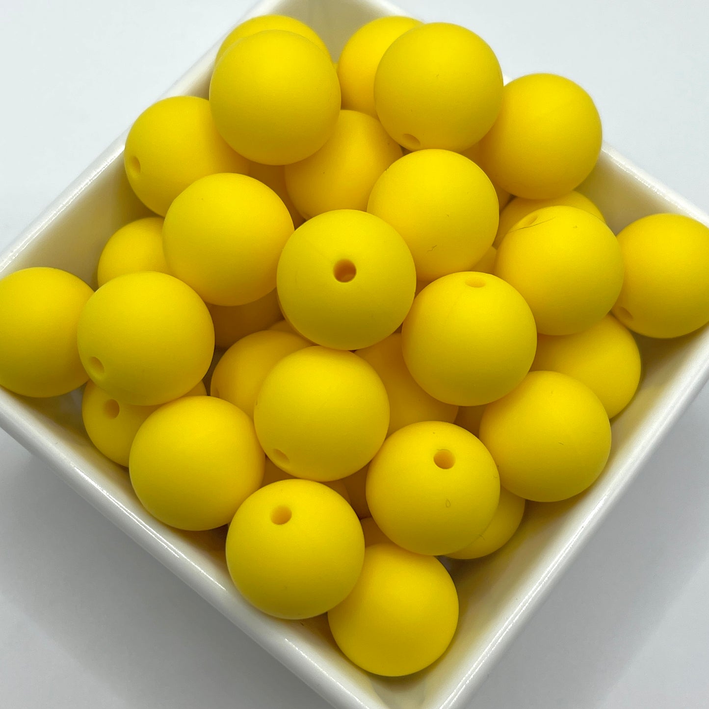 Hello Sunshine- 15mm Silicone Beads